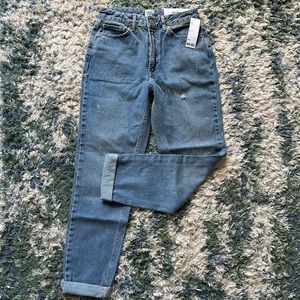 Mom High-Rise BDG Jeans